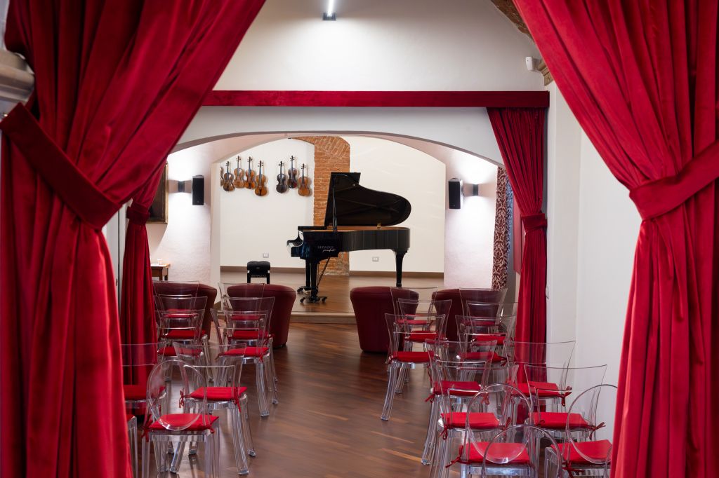 Vercelli: Viotti Club